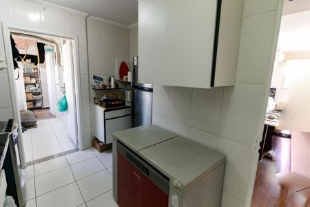 Apartamento à venda com 94m², 2 quartos e 1 vagaCozinha - Armários