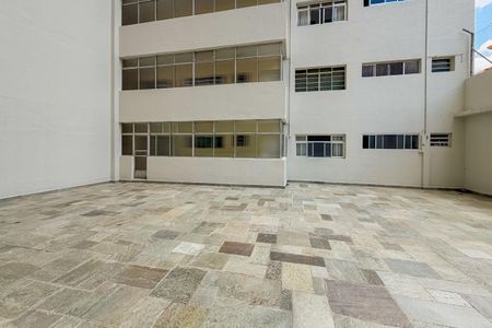 Apartamento para alugar com 67m², 2 quartos e sem vagaÁrea comum
