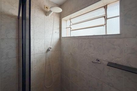Apartamento para alugar com 67m², 2 quartos e sem vagaBanheiro