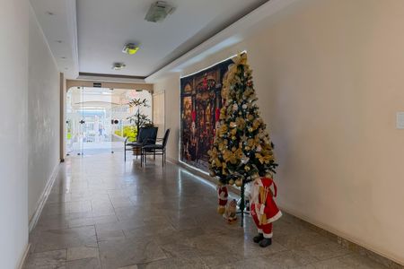 Apartamento para alugar com 67m², 2 quartos e sem vagaHall social