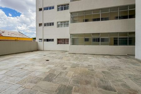 Apartamento para alugar com 67m², 2 quartos e sem vagaÁrea comum