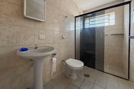 Apartamento para alugar com 67m², 2 quartos e sem vagaBanheiro