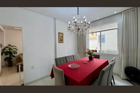 sala  de apartamento à venda com 3 quartos, 100m² em Carmo, Belo Horizonte