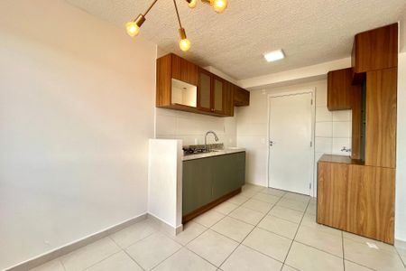 Apartamento para alugar com 2 quartos, 34m² em Jardim Itacolomi, São Paulo