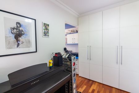 Apartamento à venda com 156m², 3 quartos e 4 vagasSuíte 2