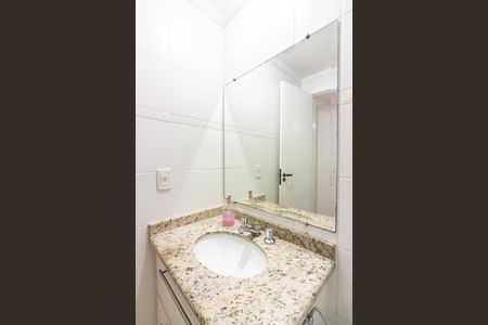 Apartamento à venda com 156m², 3 quartos e 4 vagasBanheiro da Suíte 2