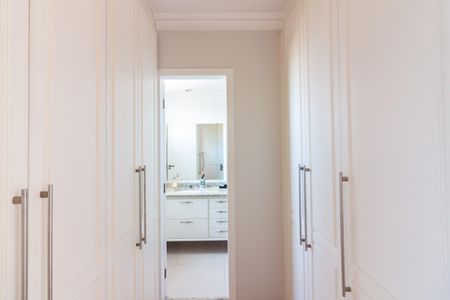 Apartamento à venda com 156m², 3 quartos e 4 vagasCloset