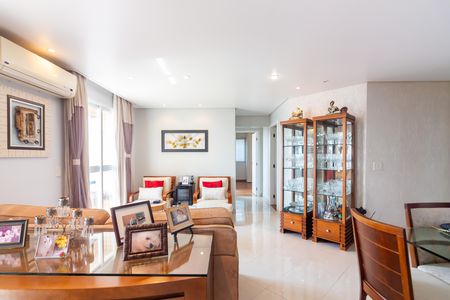 Apartamento à venda com 156m², 3 quartos e 4 vagasSala 