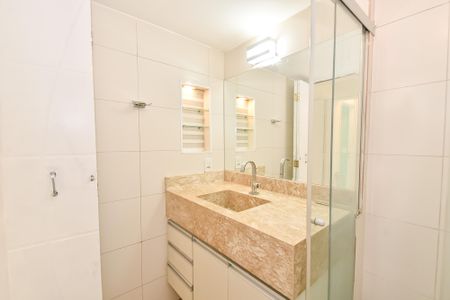 Apartamento para alugar com 68m², 2 quartos e 1 vagaBanheiro