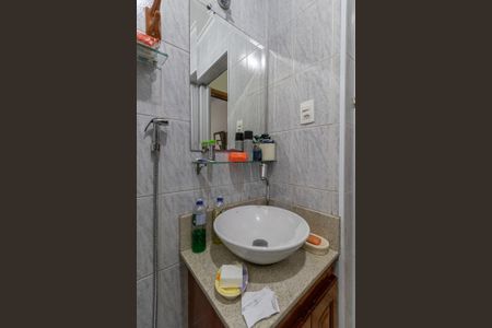 Casa à venda com 200m², 3 quartos e 1 vagaBanheiro