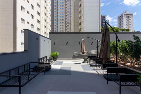 Apartamento à venda com 25m², 1 quarto e sem vagaÁrea comum - Piscina