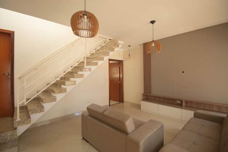 Sala  de casa para alugar com 4 quartos, 104m² em Tremembé, São Paulo