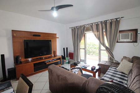 Apartamento para alugar com 98m², 2 quartos e 1 vagaSala