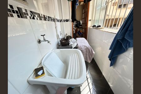 Apartamento para alugar com 98m², 2 quartos e 1 vagaÁrea de Serviço