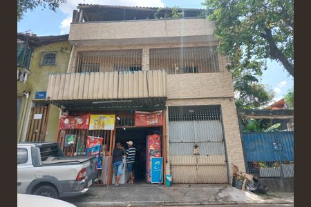 Casa para alugar com 125m², 3 quartos e 1 vaga Casa para alugar com 125m², 3 quartos e 1 vagaFachada