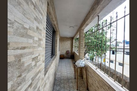 Casa para alugar com 125m², 3 quartos e 1 vaga Casa para alugar com 125m², 3 quartos e 1 vagaVaranda