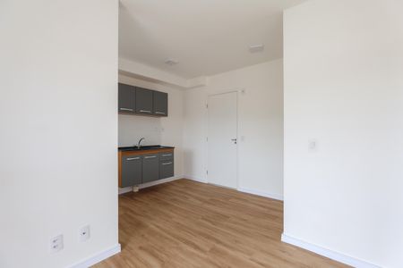 Sala de apartamento para alugar com 2 quartos, 40m² em Parque Ipe, São Paulo