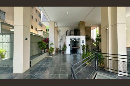 Apartamento à venda com 77m², 2 quartos e 1 vagaÁrea comum 