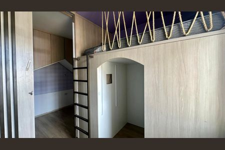 Apartamento à venda com 77m², 2 quartos e 1 vagaQuarto 