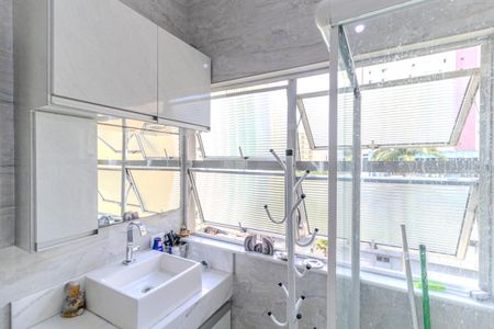 Apartamento para alugar com 60m², 1 quarto e sem vagaBanheiro