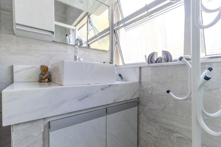 Apartamento para alugar com 60m², 1 quarto e sem vagaBanheiro