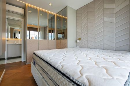 Suíte de apartamento para alugar com 2 quartos, 85m² em Pinheiros, São Paulo