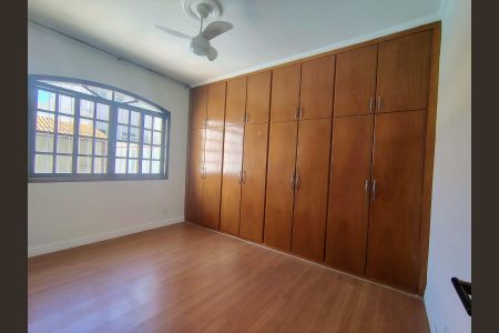 Casa à venda com 4 quartos, 132m² em Tauá, Rio de Janeiro