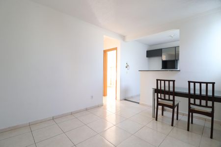 Sala de apartamento para alugar com 2 quartos, 49m² em Chácaras Tubalina e Quartel, Uberlândia
