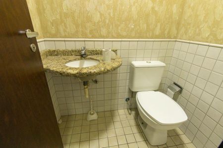 Apartamento para alugar com 190m², 3 quartos e 1 vagaLavabo