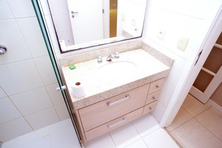 Apartamento para alugar com 133m², 4 quartos e 2 vagas Apartamento para alugar com 133m², 4 quartos e 2 vagasBanheiro Social