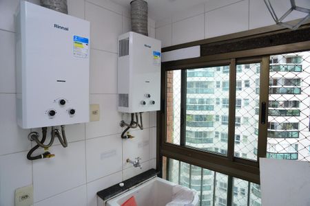 Apartamento para alugar com 133m², 4 quartos e 2 vagas Apartamento para alugar com 133m², 4 quartos e 2 vagasÁrea de Serviço