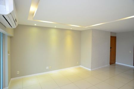 Apartamento para alugar com 133m², 4 quartos e 2 vagas Apartamento para alugar com 133m², 4 quartos e 2 vagasSala