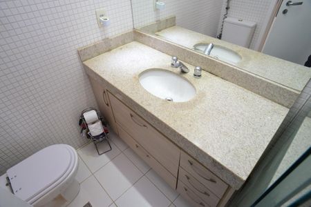Apartamento para alugar com 133m², 4 quartos e 2 vagas Apartamento para alugar com 133m², 4 quartos e 2 vagasBanheiro Suíte 1