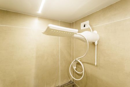 Banheiro de kitnet/studio para alugar com 1 quarto, 24m² em Vila Olímpia, São Paulo