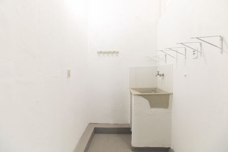 Casa para alugar com 100m², 2 quartos e sem vaga Casa para alugar com 100m², 2 quartos e sem vagaÁrea de Serviço