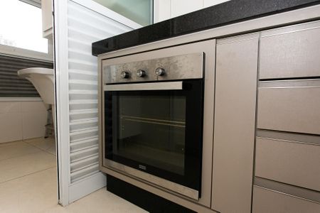 Apartamento para alugar com 66m², 2 quartos e 1 vaga Apartamento para alugar com 66m², 2 quartos e 1 vagaCozinha - Forno