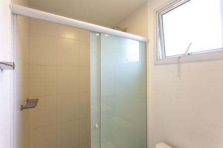 Apartamento para alugar com 66m², 2 quartos e 1 vaga Apartamento para alugar com 66m², 2 quartos e 1 vagaBanheiro da Suíte