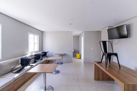 Apartamento para alugar com 41m², 2 quartos e 1 vagaÁrea comum - Salão de festas