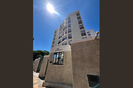 Apartamento para alugar com 72m², 2 quartos e 1 vagaFachada do Prédio