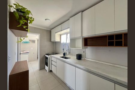 Apartamento para alugar com 72m², 2 quartos e 1 vagaCozinha