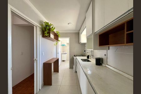 Apartamento para alugar com 72m², 2 quartos e 1 vagaCozinha