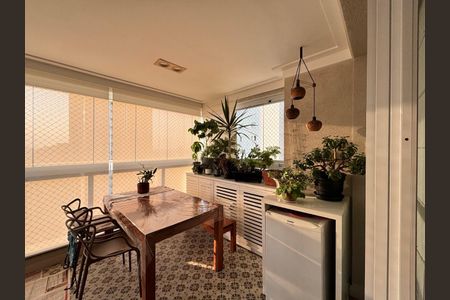 Apartamento para alugar com 3 quartos, 137m² em Vila Morumbi, São Paulo