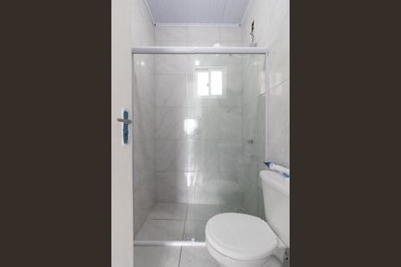 Banheiro de apartamento para alugar com 1 quarto, 50m² em Azenha, Porto Alegre