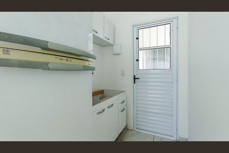Cozinha  de kitnet/studio para alugar com 1 quarto, 50m² em Azenha, Porto Alegre