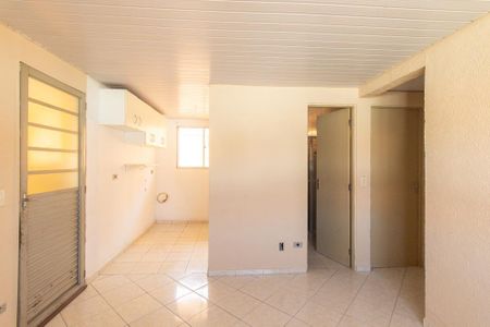 Sala de apartamento para alugar com 2 quartos, 45m² em Tatuquara, Curitiba