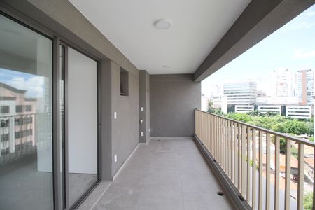 Varanda de kitnet/studio à venda com 1 quarto, 42m² em Vila Nova Conceição, São Paulo