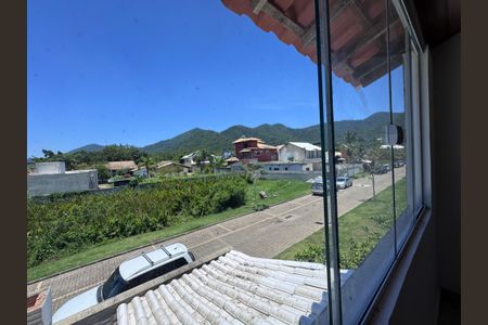 Casa de condomínio à venda com 180m², 4 quartos e 3 vagasQuarto 2 - Vista