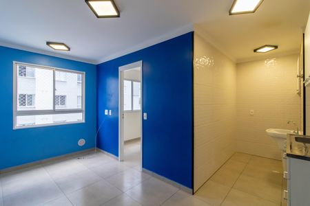 Sala de apartamento à venda com 2 quartos, 37m² em Vila das Bandeiras, Guarulhos