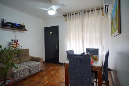 Sala  de apartamento à venda com 2 quartos, 58m² em Sarandi, Porto Alegre