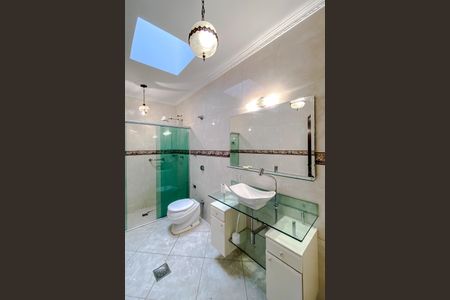 Casa para alugar com 145m², 3 quartos e 4 vagasBanheiro